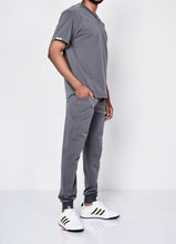Load image into Gallery viewer, Mens One Pocket Scrub Top
