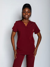 Load image into Gallery viewer, Womens One Pocket Scrub Top
