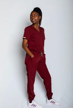 Load image into Gallery viewer, Womens One Pocket Scrub Top
